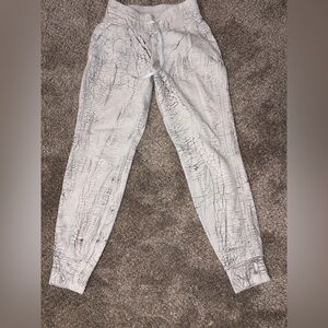 lululemon athletica jogger Size 2